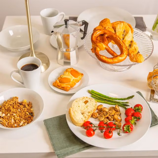 Argon Tableware 18-Piece White Porcelain Dinner Service Set