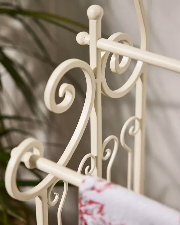 Dibor Vintage Three Rung Ornate Scrolled Freestanding Towel Rack in White – 3