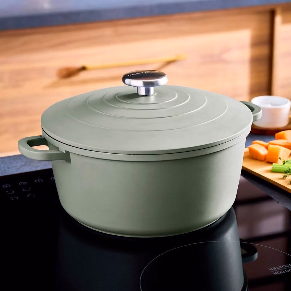 Morphy Richards Green Cast Aluminium Casserole Dish with Ceramic Coating, 24cm, 4.1 l – 8