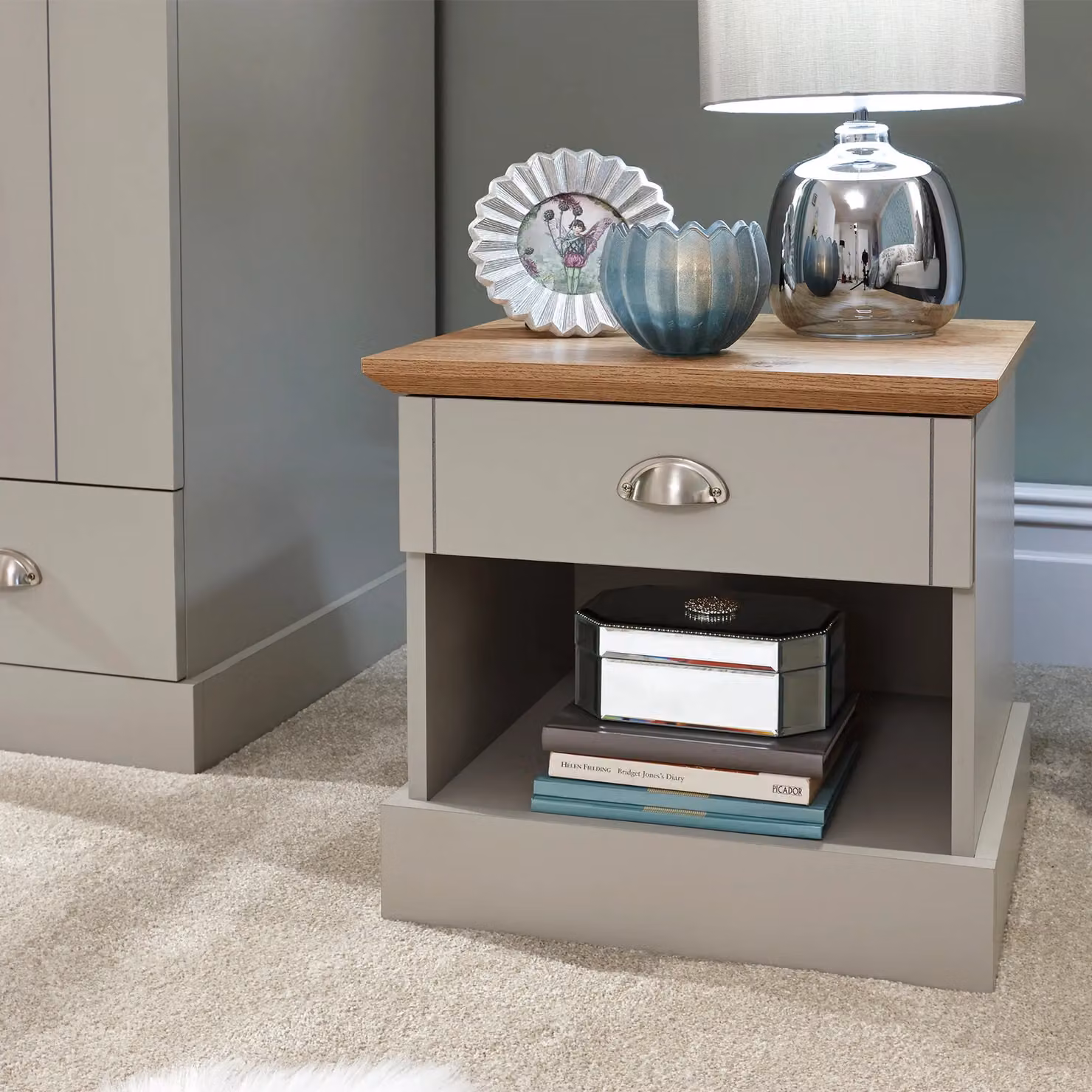 GFW Kendal 3 Piece Grey Bedroom Set Including 2 Door Wardrobe, 3 Drawer Chest and 1 Drawer Bedside Table – 2