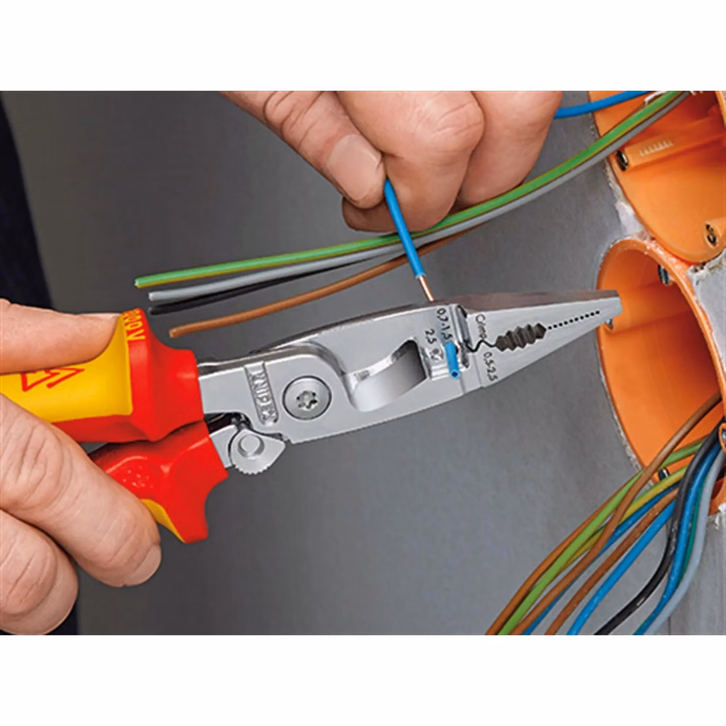 Knipex VDE Multifunctional Installation Combination Pliers in Red and Multicolour Chrome Vanadium Steel – 2