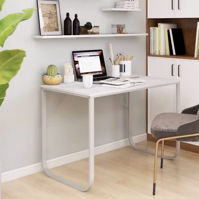 Berkfield Home Computer Desk in White, W/D/H: 110 x 60 x 73 cm
