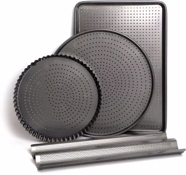 MasterClass 4pc Crusty Bake Non-Stick Bakeware Set with Quiche Tin, Pizza Crisper, Baguette Tray and Baking Tray in Grey