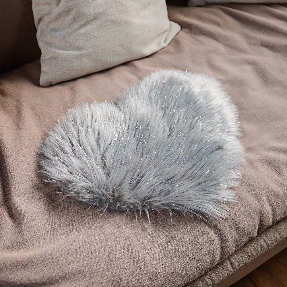 ExtraStar Heart Shaped Fluffy Grey Plush Shaggy Rug, W/D/H: 60 x 40 x 40 cm – 5