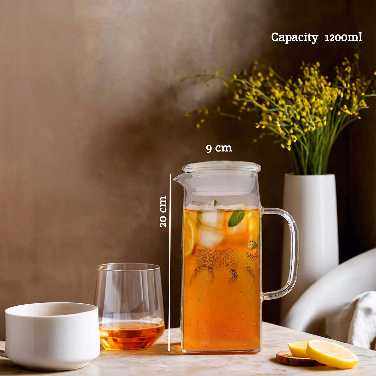 Orsina Elegant Leopard Glass Jug with Lid, Transparent and Gold, 1.2 l – 2