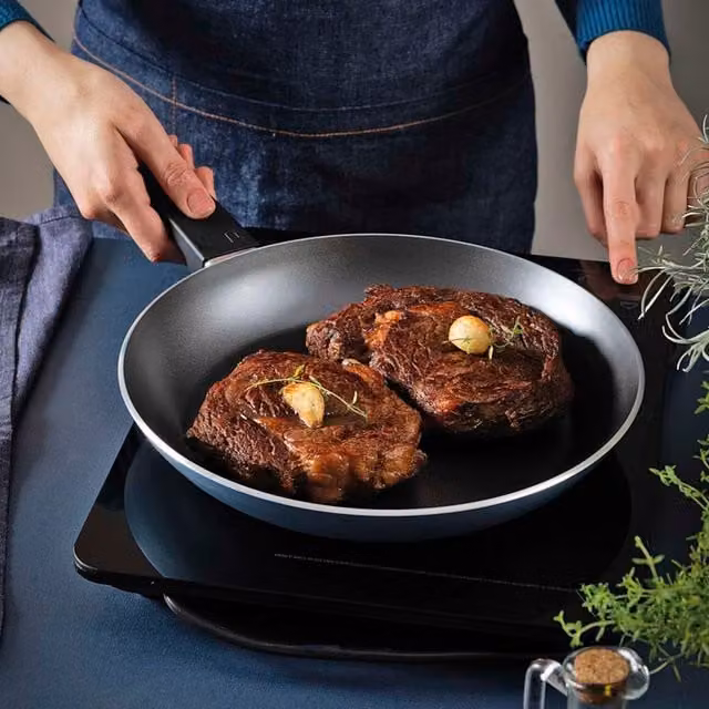Tramontina Spezia Induction Non-Stick Frying Pan, Blue, Diameter: 24.5 cm