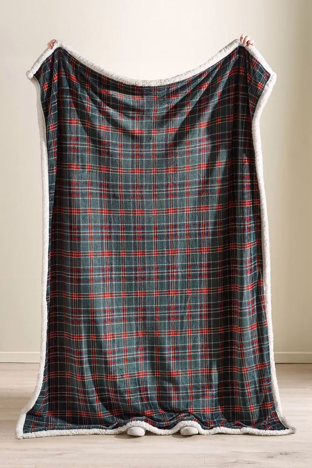 Catherine Lansfield Tartan Sherpa Check Cosy Fleece Blanket Throw in Green, W/D/H: 130 x 170 cm – 2
