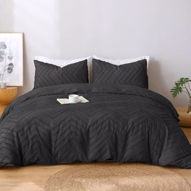 Pamposh Black and White Tufted Reversible Microfibre Duvet Cover and Pillowcase Set, King Size, 180 x 200 cm – 1