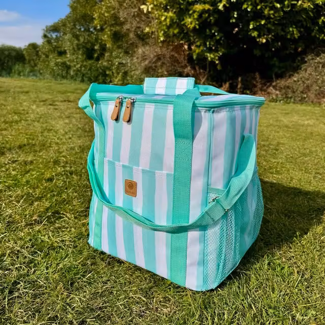 Whitesands 20L Insulated Family Cool Bag in Green