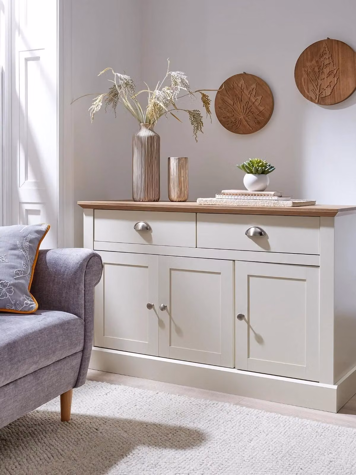 Very Home Country House Sideboard in White and Beige, W/D/H: 113 x 40 x 74 cm