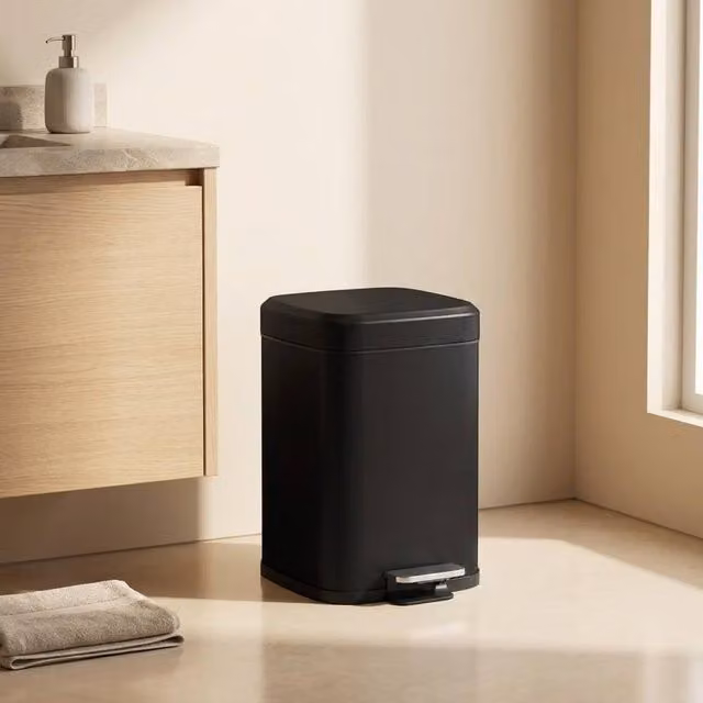 STILVORA 12L Black Metal Pedal Bin with Soft-Close Lid and Removable Inner Bucket