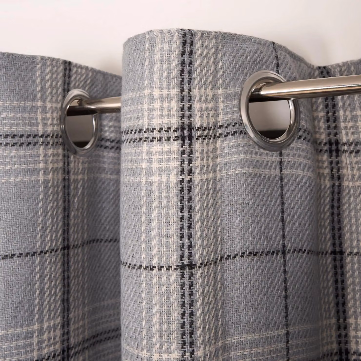 OHS Pair of Grey Woven Check Eyelet Curtains, Width: 168 cm, Drop: 183 cm – 2