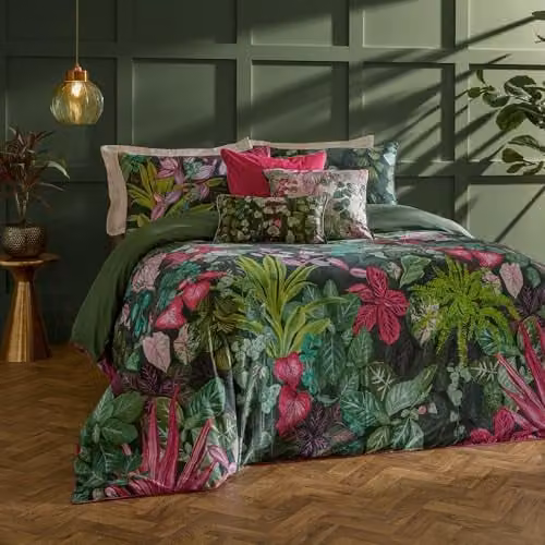 Paoletti Veadeiros Reversible Floral Cotton Duvet Cover Set in Pink and Green, W/D/H: 200 x 200 cm