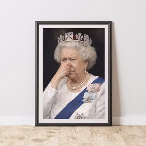 60 Second Makeover Funny The Queen Bathroom Wall Art Print, Multicolour, A3