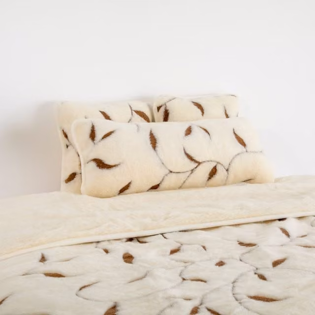 Native Natural Merino Wool Quilt in Leaf Natural, W/D/H: 200 x 200 cm