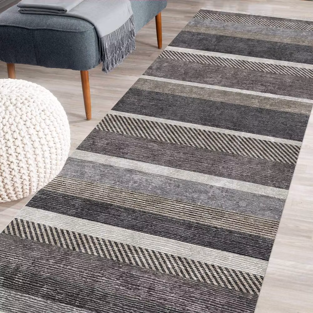 THE RUGS Nasrih Washable Persian Classic Grey Polyester Runner Rug, W: 60 cm, L: 180 cm – 3