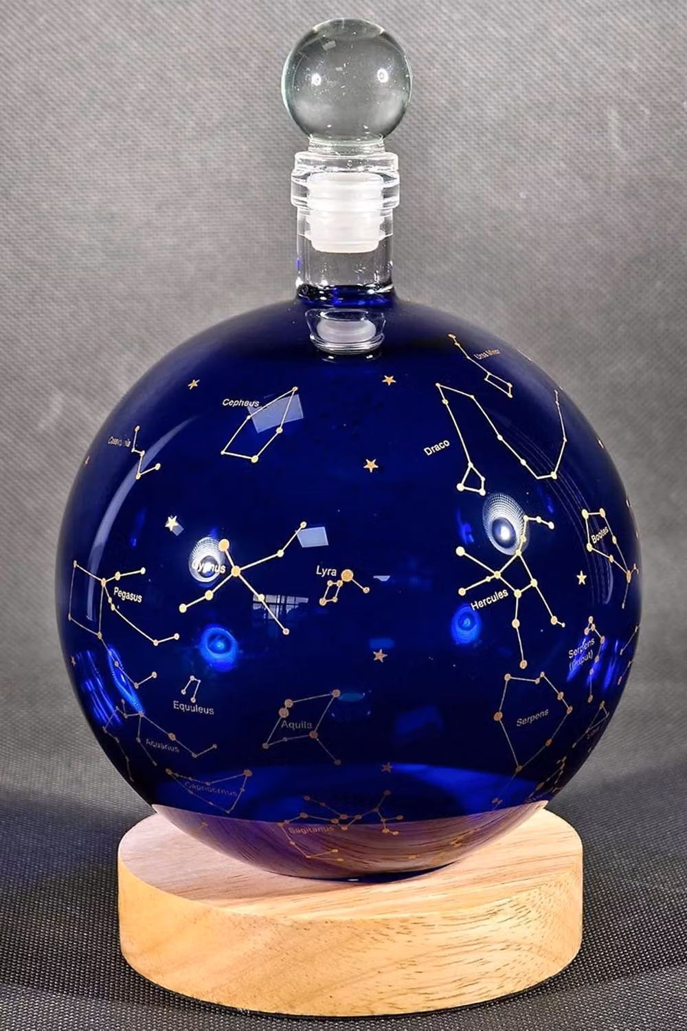 Bar Originale Constellation Globe Decanter with Colour Changing Light in Blue – 7