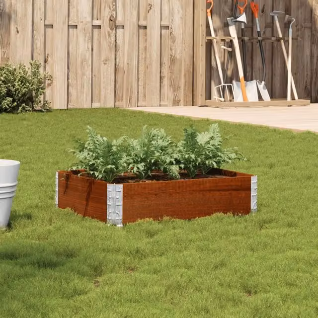 Berkfield Home Rustic Brown Pine Wood Garden Planter W: 80 cm, D: 60 cm
