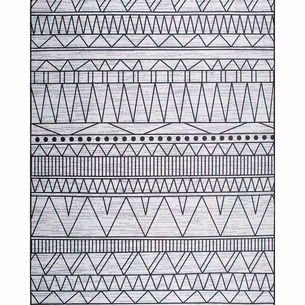 Wyld and Coco Black and Grey Geometric Polyester Rug, W: 140 cm, D: 200 cm – 2
