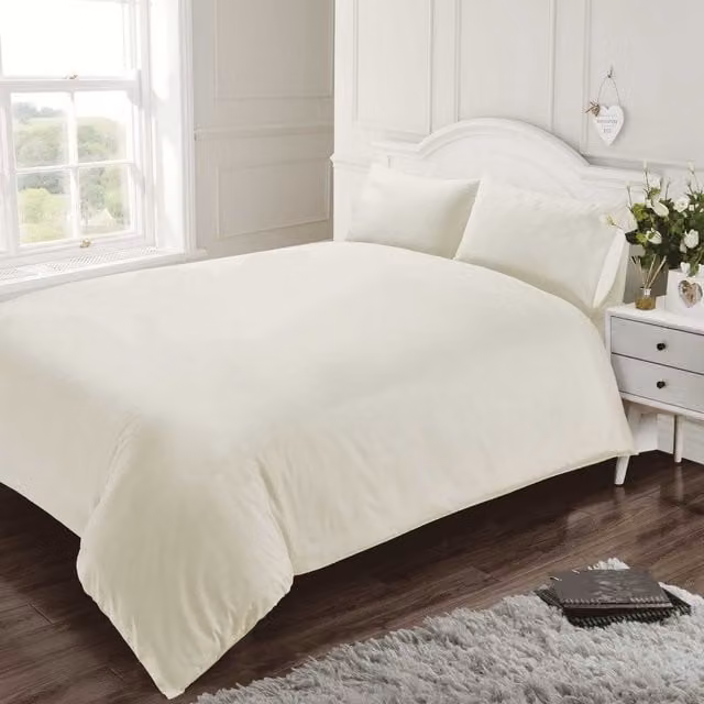 Rapport Home 400 Thread Count Plain Cotton Quilt Cover in Beige and Yellow