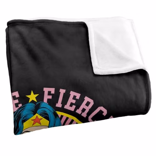 Warner Bros. Wonder Woman Circle Portrait Super Soft Fleece Throw Blanket, Multicolour, W: 91.44 cm x L: 147 cm – 2