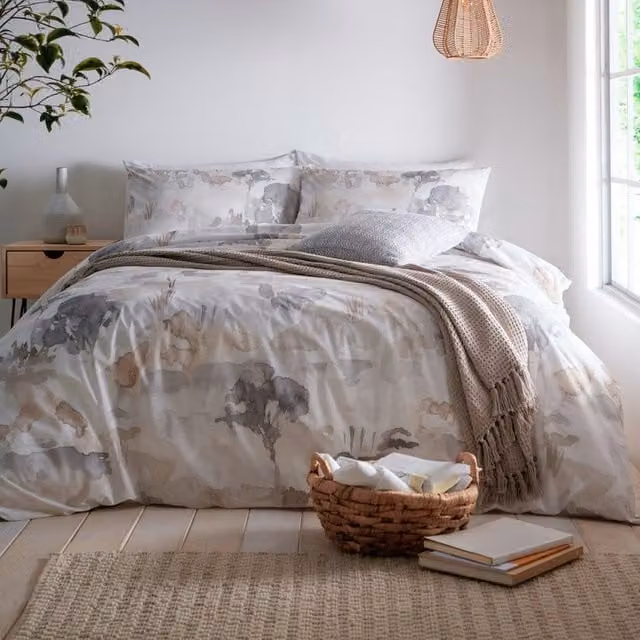 Appletree Edale Duvet Cover Bedding Set in Beige Cotton with Scandinavian Graphic Design