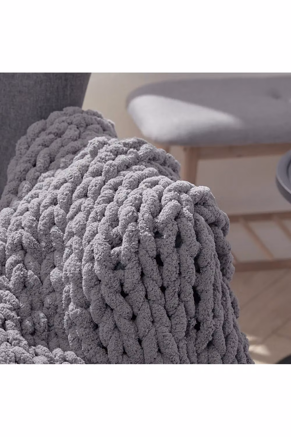 Living and Home Chunky Knit Chenille Throw Blanket in Dark Grey, W/D: 60 x 60 cm – 2