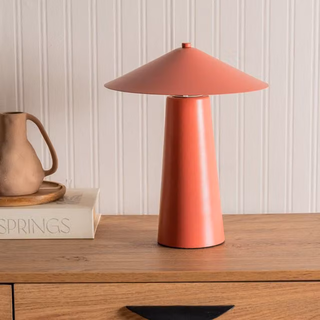 Axel Metal Table Lamp in Coral Pink