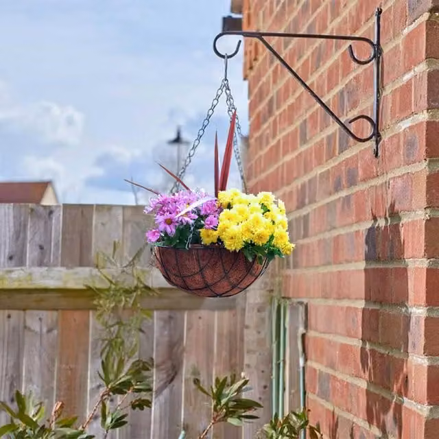 Garden Mile Brown Metal Round Hanging Flower Basket Planter