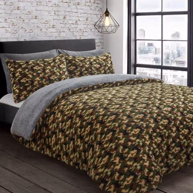 VELOSSO Single Camouflage Teddy Soft Cosy Fleece Duvet Set and Pillowcase in Green Multicolour