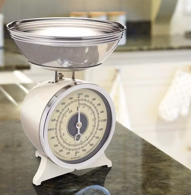 KitchenCraft Classic Collection Manual Mechanical Kitchen Scale with Analog Display, Beige
