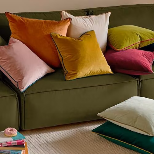 furn Meridian Velvet Square Decorative Cushion in Gold and Green, W/D/H: 45 x 45 x 45 cm – 4