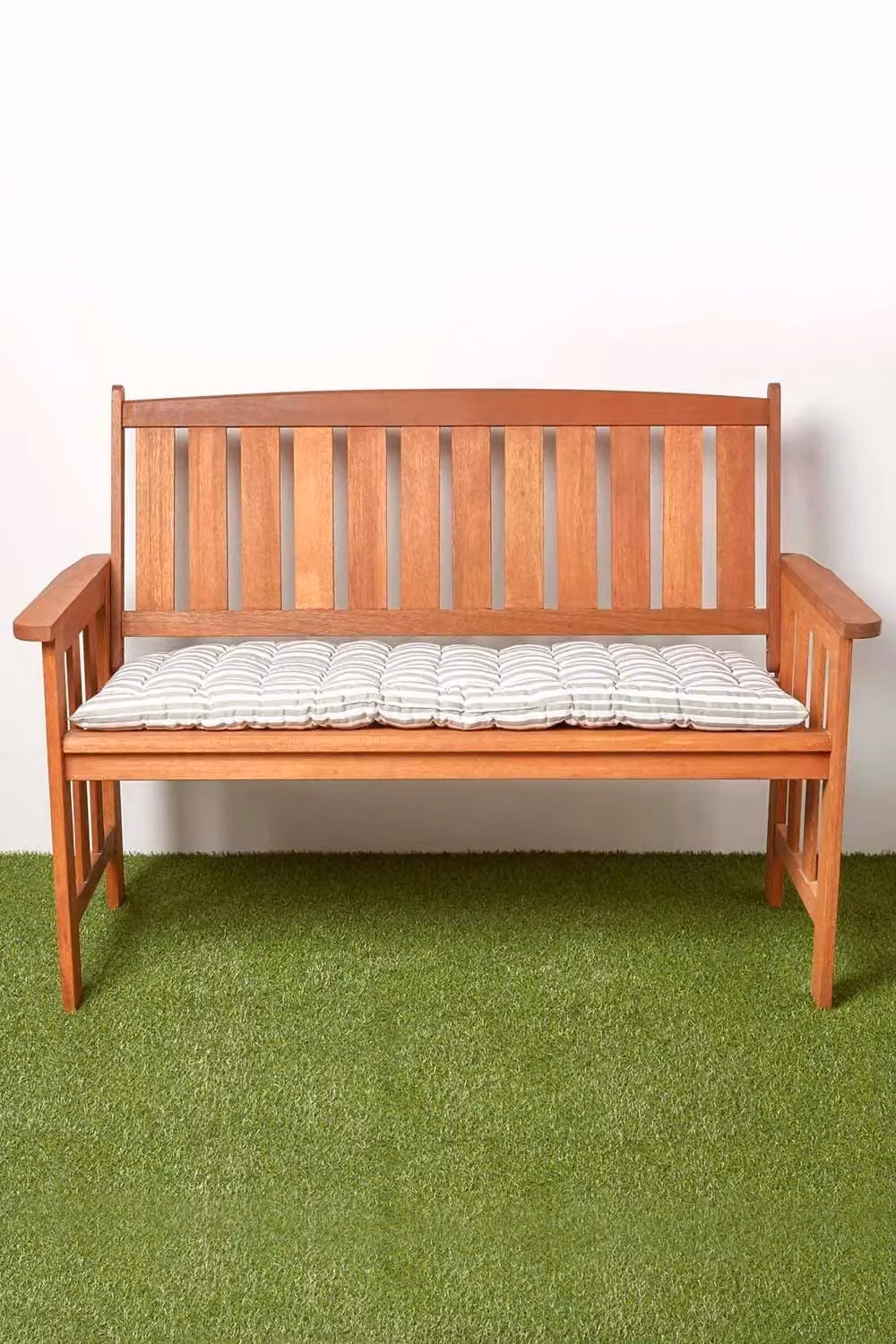 Homescapes 3 Seater Garden Bench Cushion in Grey and White Striped Cotton, Width: 143 cm, Depth: 42 cm – 2
