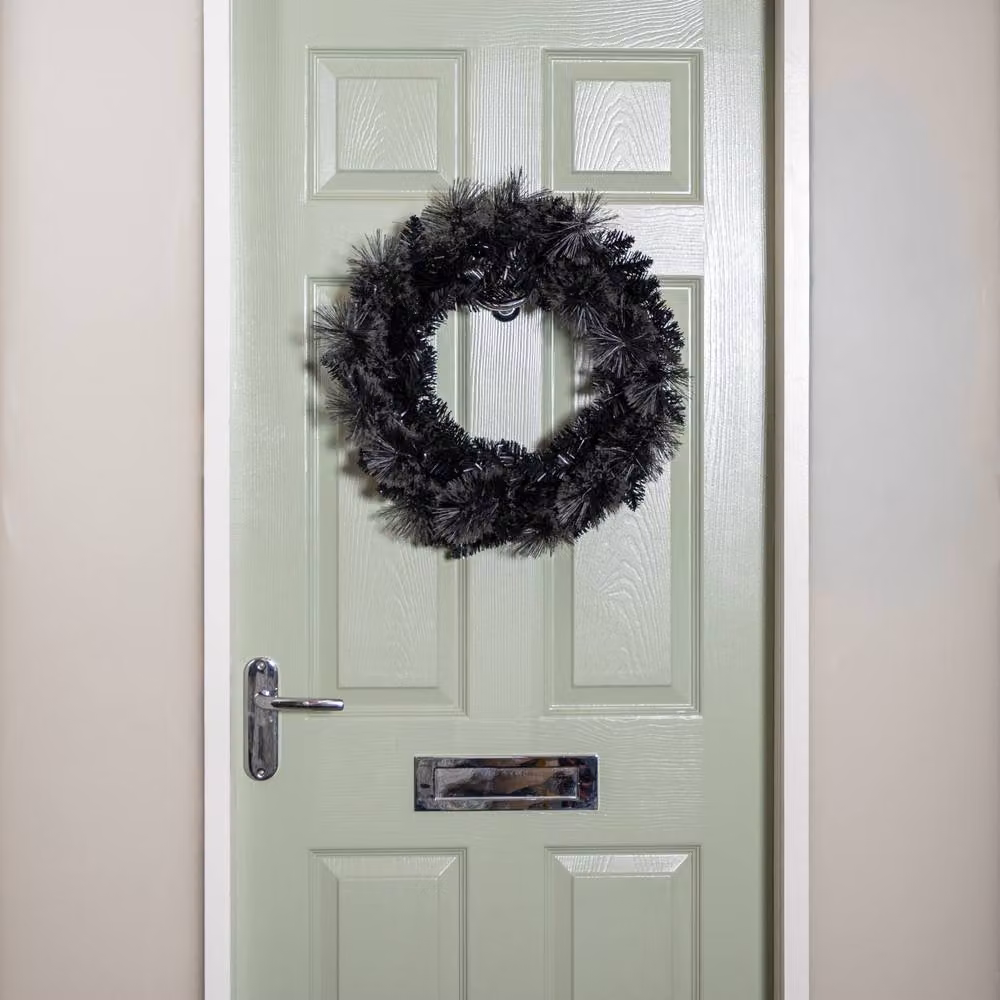 Samuel Alexander Plain Black Tipped Hanging Artificial Wreath for Christmas and Halloween, Diameter: 50 cm – 2