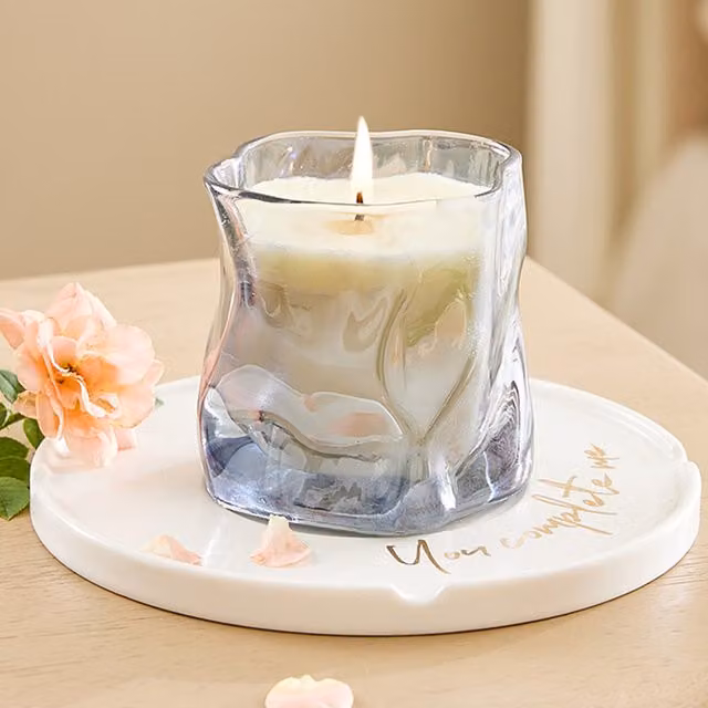 Livingandhome Bluebell Floral Scented Soy Wax Tabletop Candle in Blue Glass