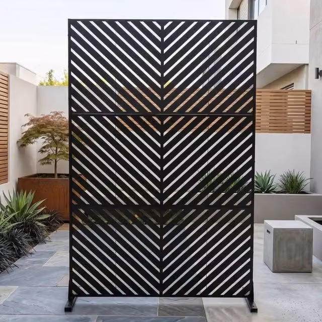 SPETLEK Black Powder-Coated Galvanised Steel Freestanding Louvered Fence Panel, Height: 183 cm – 1