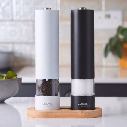 Cooks Professional Automatic Electric Salt and Pepper Mill Set with Stainless Steel and Bamboo Base in Brown and Multicolour – 1