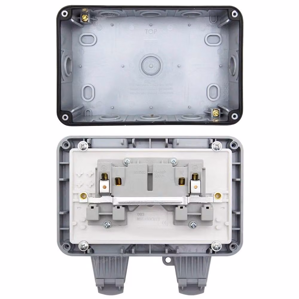 SPETLEK Waterproof Outdoor 13A 2-Gang Storm Switched Double Socket in Grey, W/H: 10000 x 520 mm – 3