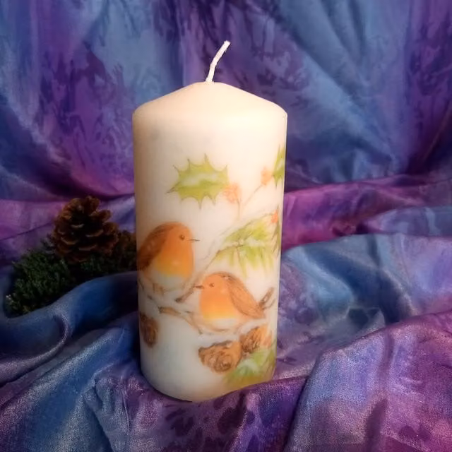 Viki White Christmas Pillar Candle with Robin Design