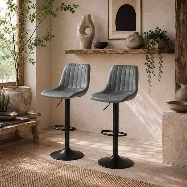 Wyld Haus Set of 2 Retro Tub Style Bar Stools in Green Microfibre Fabric with Metal Legs – 1
