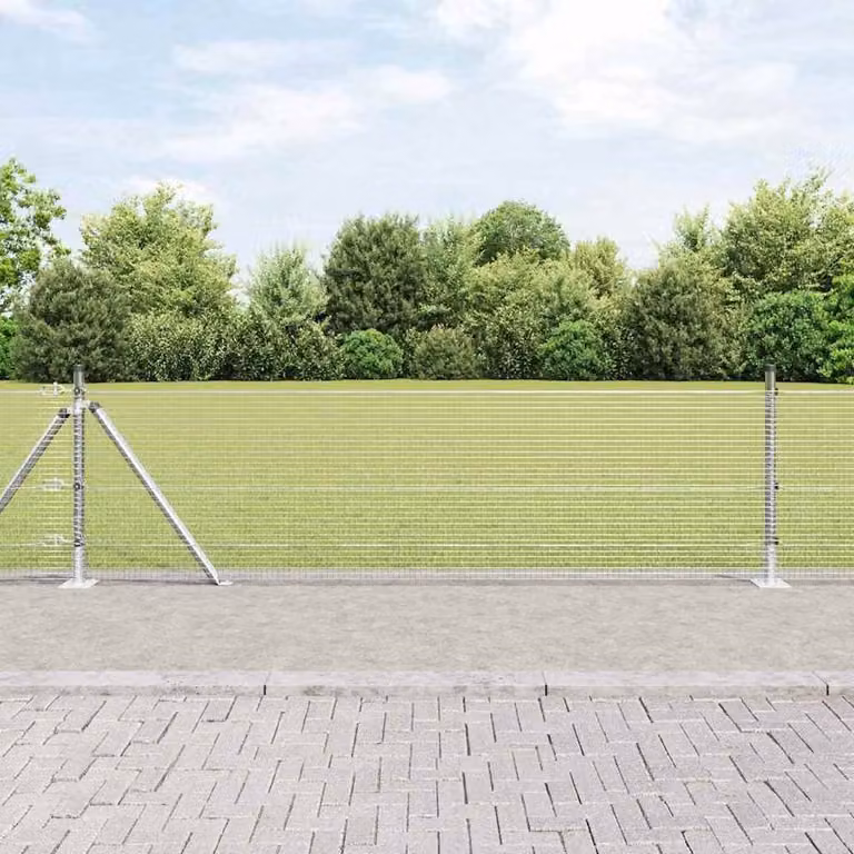 Berkfield Home Silver Galvanised Steel Welded Wire Fence with 13 Flanged Posts, W/H: 0.4 x 100 m