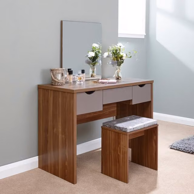 GFW Elizabeth Dressing Table Set in Walnut Brown