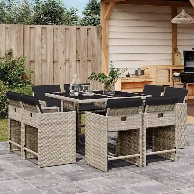 Berkfield Home 9 Piece Garden Dining Set with Light Grey Poly Rattan Cushions