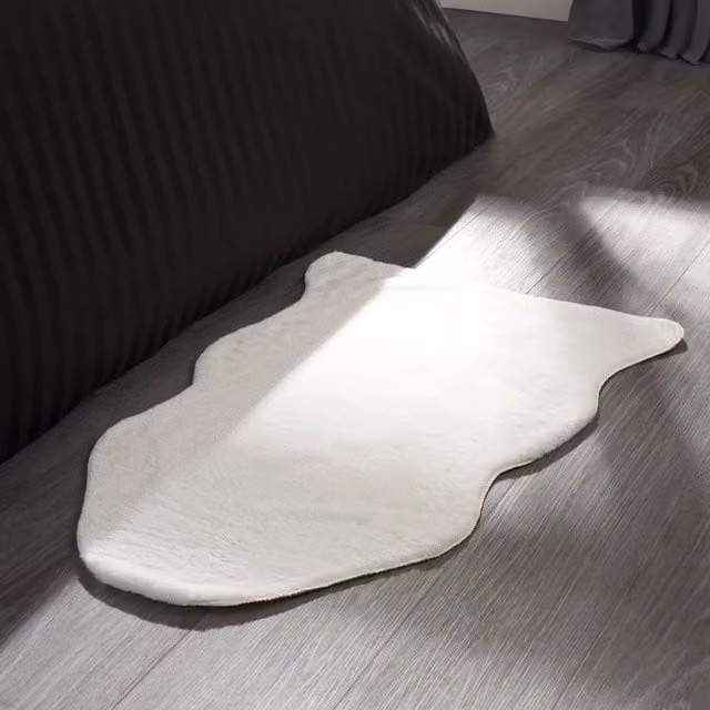 OHS White Faux Fur Sheepskin Fluffy Rug