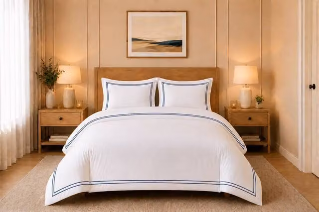 Pamposh 800TC Egyptian Cotton Single Cord Embroidered Duvet Cover Set in White – 1