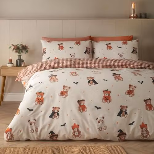 Catherine Lansfield Scare Bears Halloween Reversible Duvet Cover and Pillowcase Set, Beige and Multicolour, Duvet Cover: 180 x 200 cm, Pillowcase: 50 x 75 cm