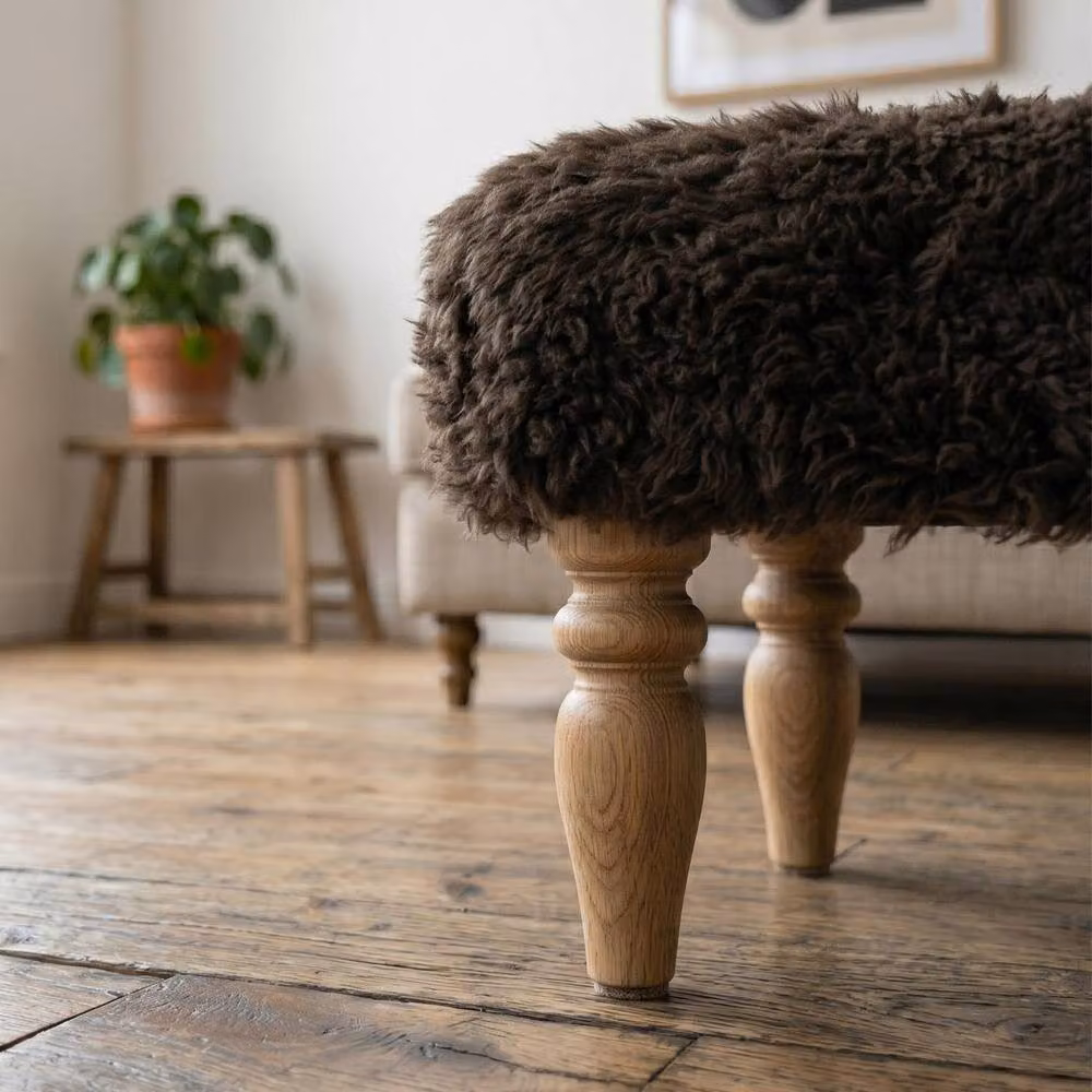 Simply Sheepskin Genuine New Zealand Shearling Lambskin Ottoman Stool in Chocolate Brown, W/D/H: 55 x 45 x 35 cm – 2