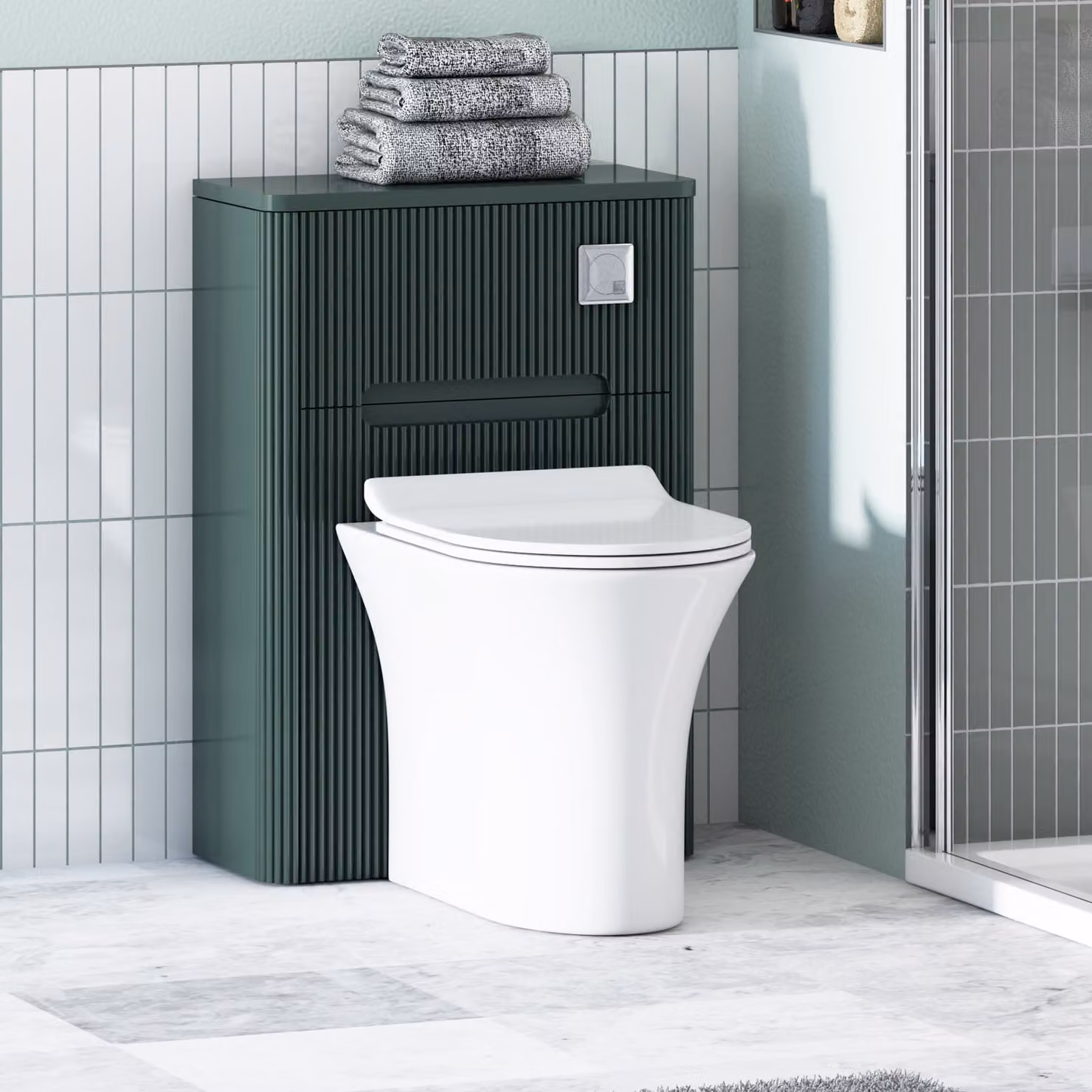 Avenza Moss Green Wall Mounted WC Unit with Breeze Rimless Ceramic Toilet Pan, Slim Soft Close Seat and Cistern, Depth: 55 cm