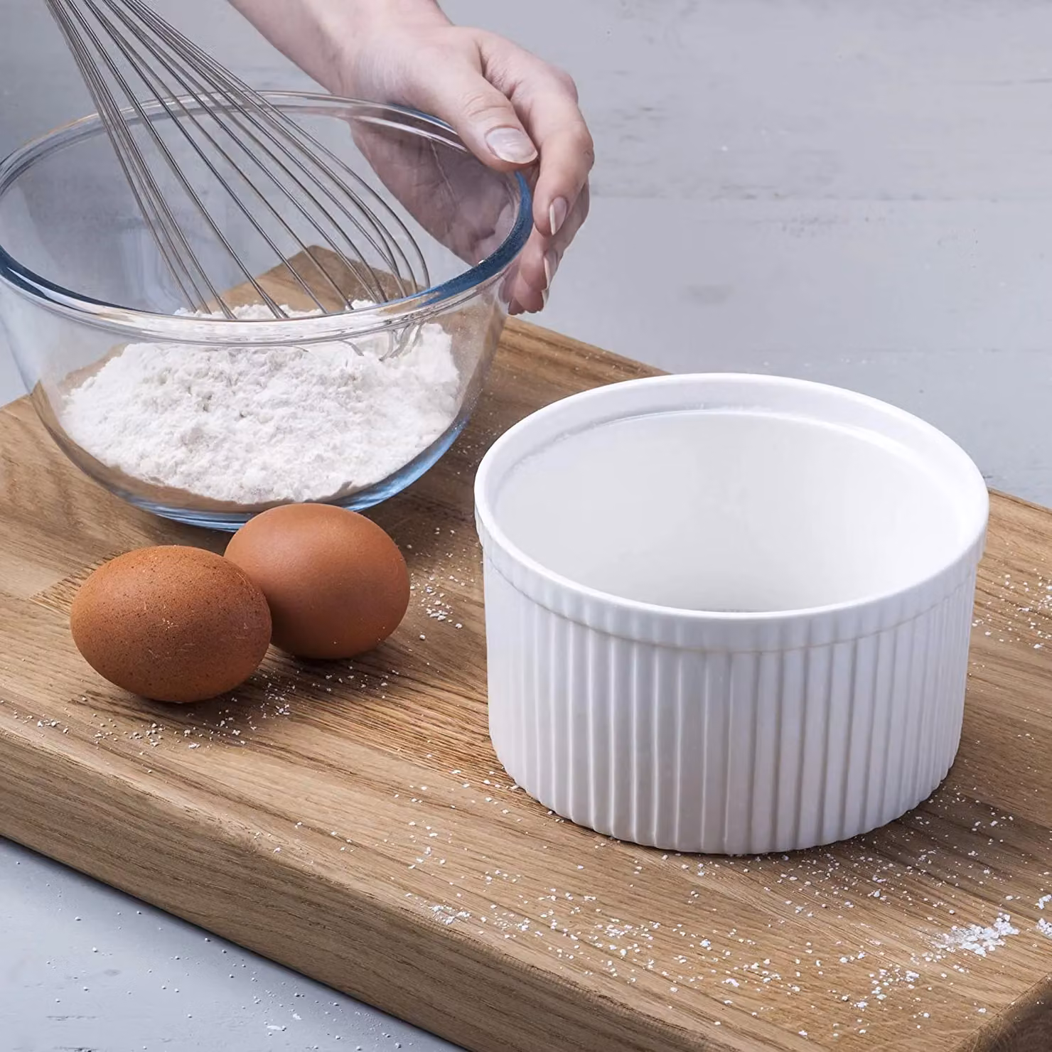 WM Bartleet & Sons 1750 T160 Traditional Porcelain Professional Soufflé Ramekin, 750ml, White – 3