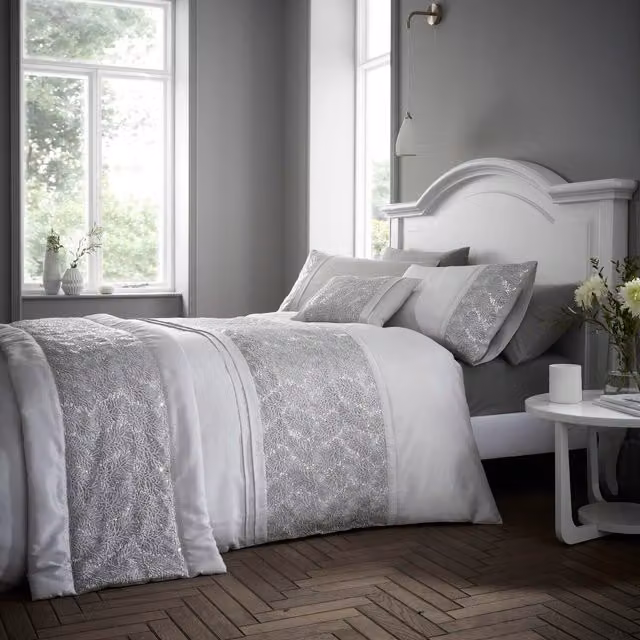 Portfolio Home Rouen Graphic Duvet Cover and Pillowcase Set in Silver, 200 x 200 cm